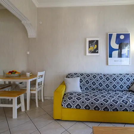 Roubini 52 Apartment Kalamata