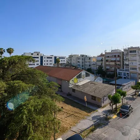Roubini 52 Apartment *
