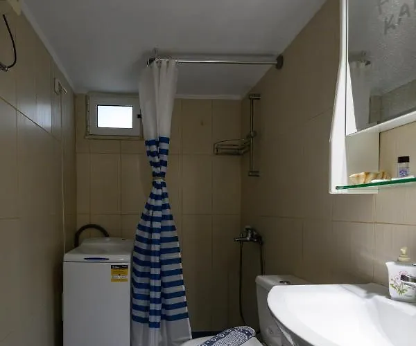 Roubini 52 Apartamento Calamata