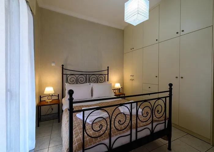 Roubini 52 Каламата